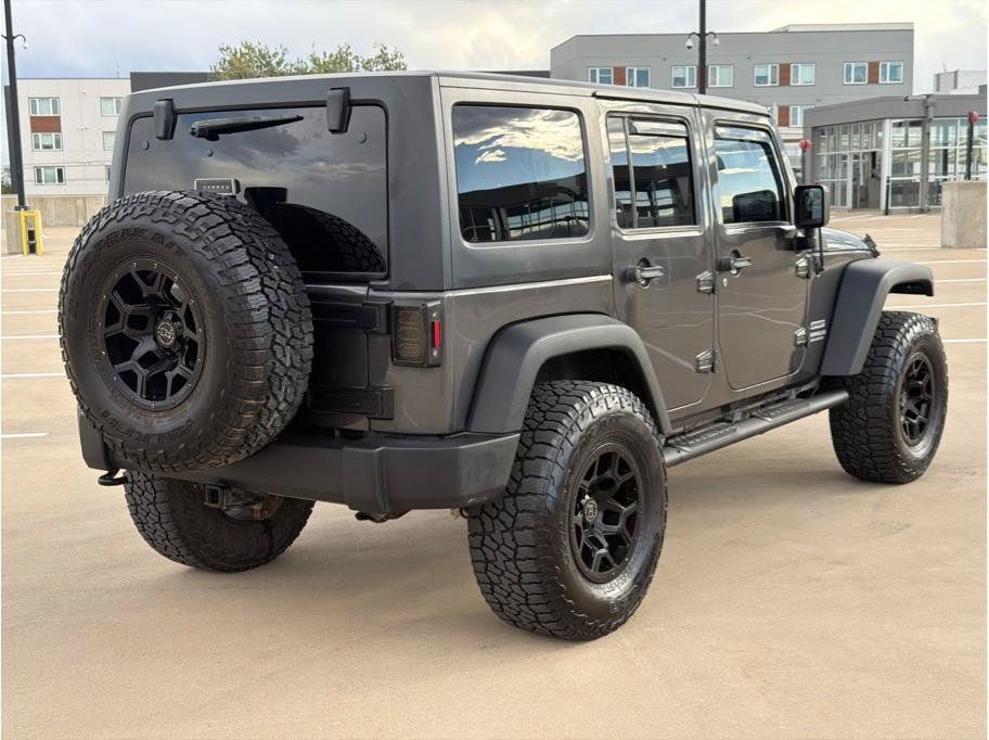 Used 2017 Jeep Wrangler Unlimited Sport w/ Quick Order Package 23S AWD/4WD image 8