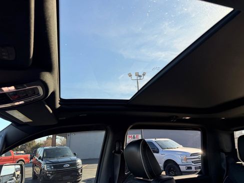 Used 2021 RAM 1500 Limited w/ Night Edition image 12