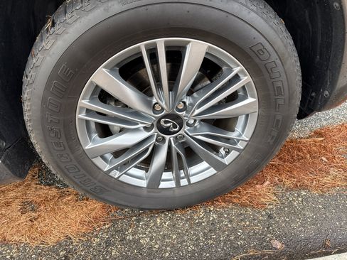 Used 2021 INFINITI QX80 Luxe w/ Cargo Package image 12