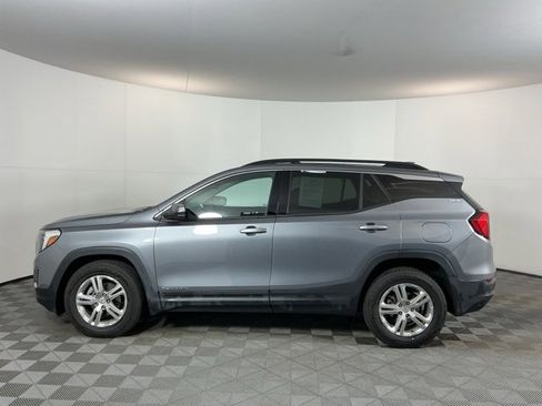 Used 2020 GMC Terrain SLE w/ Driver Convenience Package image 8