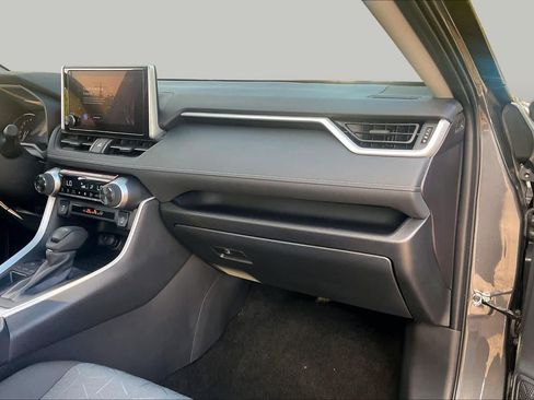 Used 2025 Toyota RAV4 XLE w/ Convenience Package FWD image 19