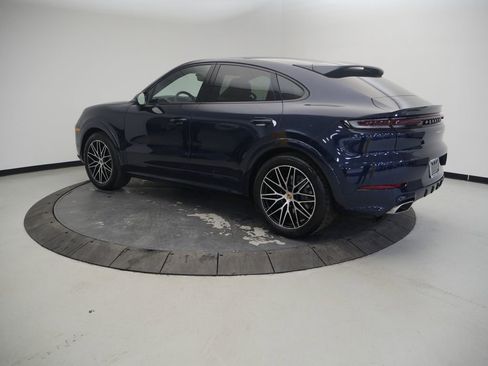 New 2026 Porsche Cayenne Coupe AWD/4WD image 3