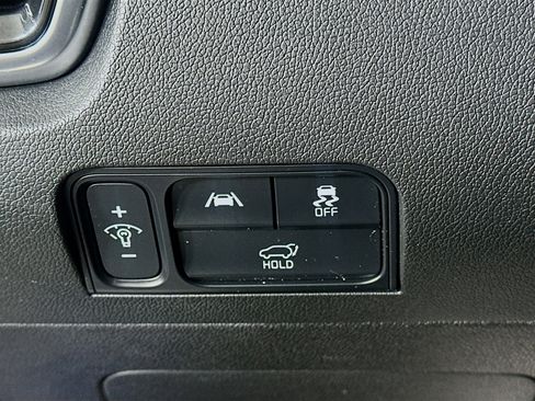 Used 2023 Kia Sorento SX AWD/4WD image 17