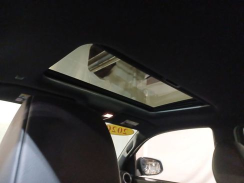 Used 2020 Toyota Tacoma TRD Off-Road w/ TRD Premium Off Road Package image 16