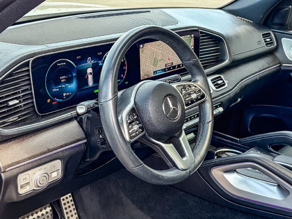 Used 2022 Mercedes-Benz GLS 450 4MATIC image 8