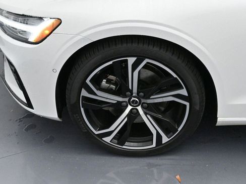 Used 2025 Volvo S60 B5 Plus w/ Protection Package Premier image 36