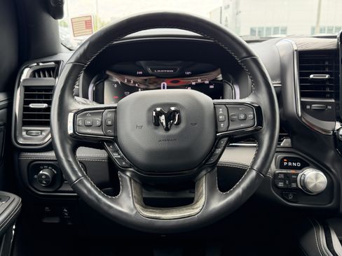 Used 2025 RAM 1500 Limited AWD/4WD image 19