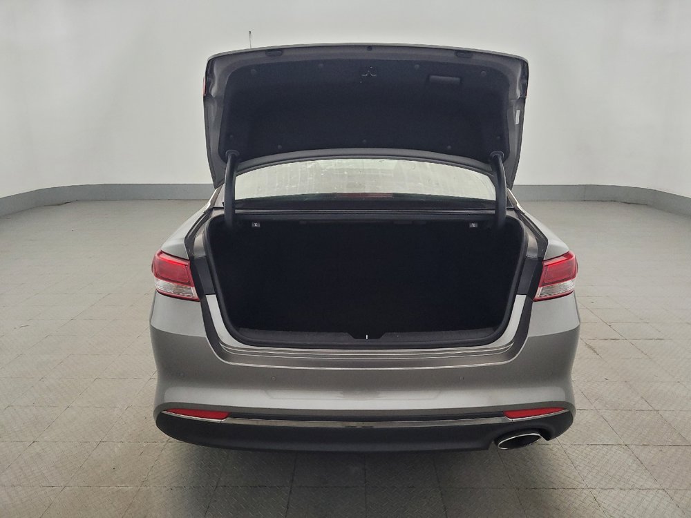 Used 2018 Kia Optima LX FWD image 29