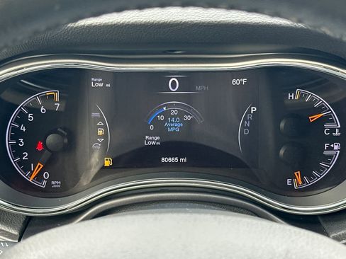 Used 2018 Jeep Grand Cherokee Altitude image 25