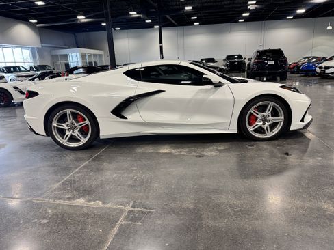 Used 2023 Chevrolet Corvette Stingray Preferred Cpe w/ Z51 Performance Package image 19