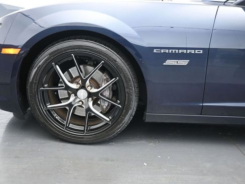 Used 2015 Chevrolet Camaro SS w/ Rear Vision Package RWD image 40