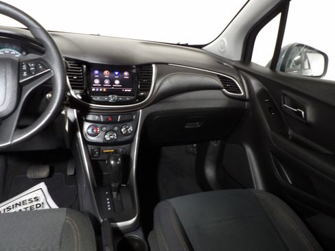 Used 2020 Chevrolet Trax LS w/ LPO, Protection Package FWD image 11