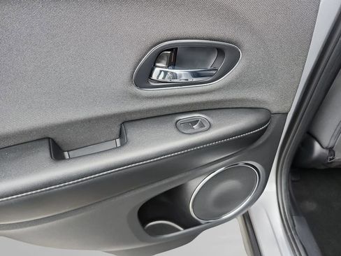 Used 2022 Honda HR-V EX image 24