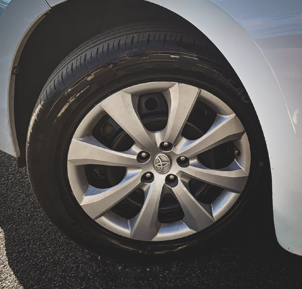 Used 2015 Toyota Corolla LE FWD image 18