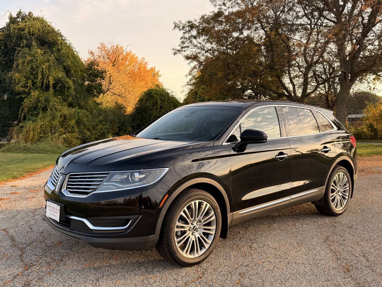 Used 2018 Lincoln MKX Reserve w/ Lincoln MKX Climate Package AWD/4WD image 2