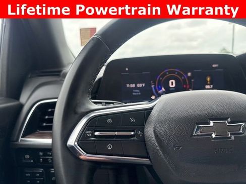 Used 2025 Chevrolet Suburban Z71 AWD/4WD image 13