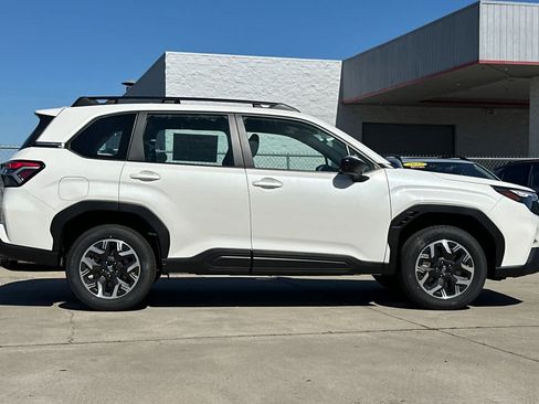 New 2026 Subaru Forester AWD/4WD image 2