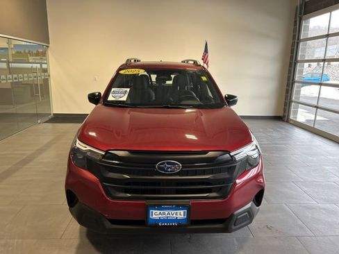 Used 2025 Subaru Forester Base image 31
