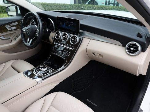 Used 2019 Mercedes-Benz C 300 w/ Premium Package image 21
