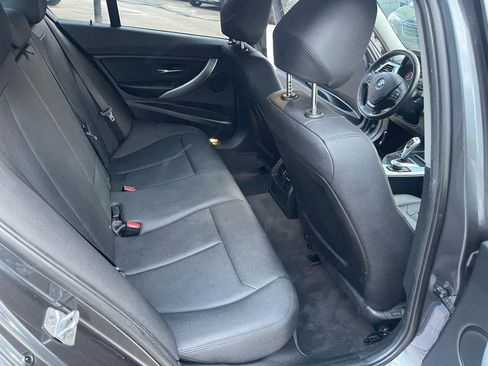 Used 2018 BMW 320i Sedan image 19