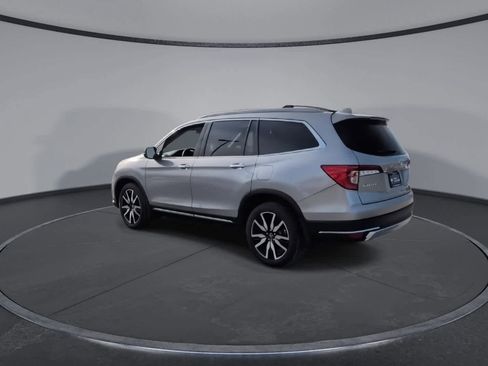 Used 2020 Honda Pilot Touring image 6