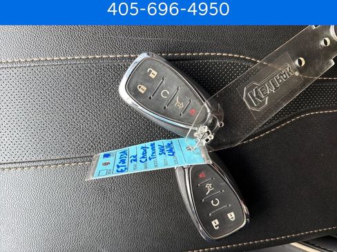 Used 2022 Chevrolet Traverse Premier w/ Redline Edition FWD image 35