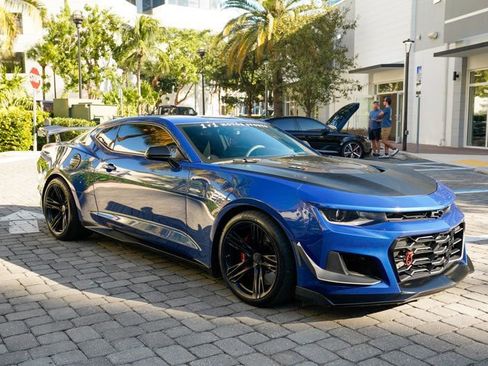 Used 2019 Chevrolet Camaro ZL1 image 39