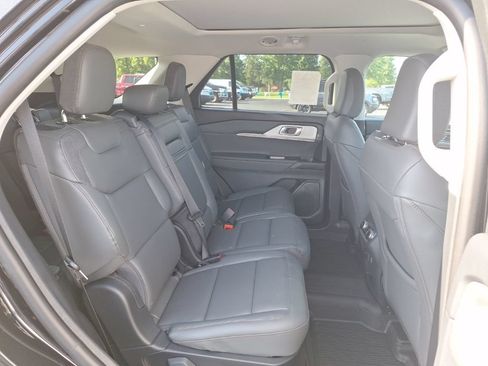 New 2026 Ford Explorer Active w/ Active Comfort Package AWD/4WD image 18