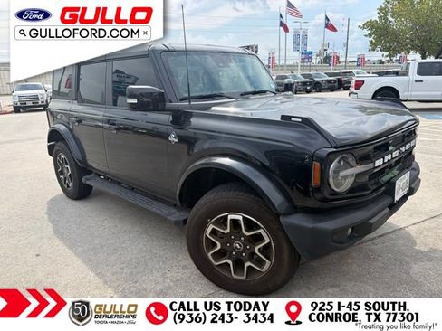 Used 2024 Ford Bronco Outer Banks AWD/4WD image 2