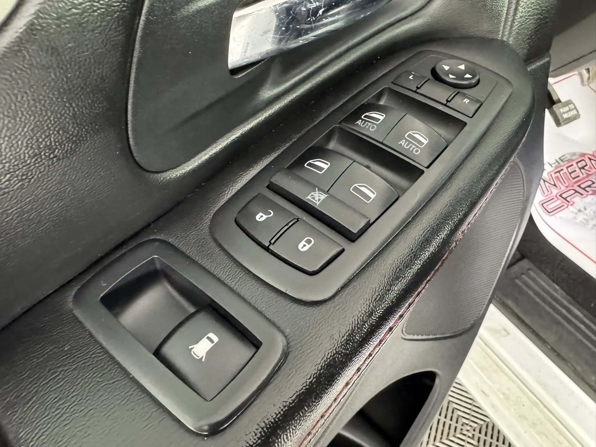 Used 2018 Dodge Grand Caravan GT FWD image 37