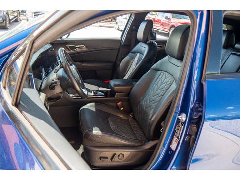 Used 2023 Kia Sportage X-Line w/ X-Line Premium Package AWD/4WD image 12