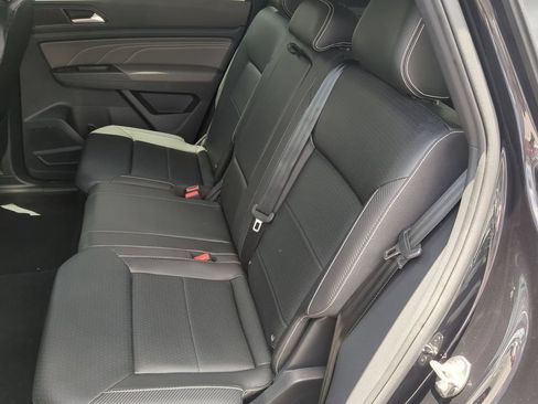 Certified 2023 Volkswagen Atlas Cross Sport SEL AWD/4WD image 19