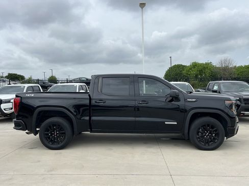 Used 2024 GMC Sierra 1500 Elevation w/ LPO, Elevation Black Package image 3