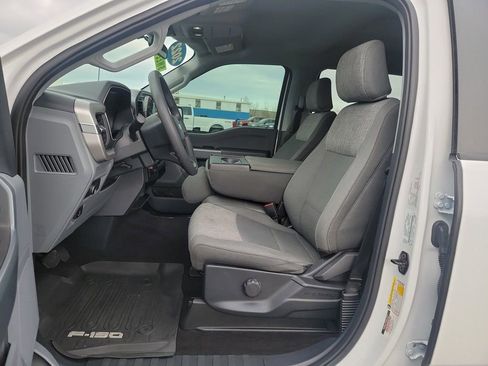 Used 2022 Ford F150 XLT w/ XTR Package image 10