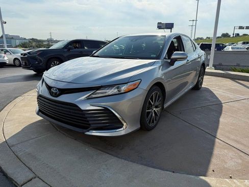 Certified 2024 Toyota Camry XLE image 10
