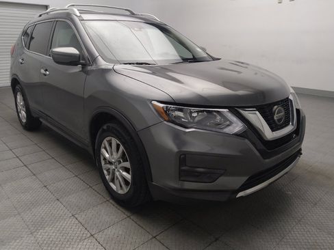 Used 2019 Nissan Rogue S w/ Special Edition Package FWD image 13