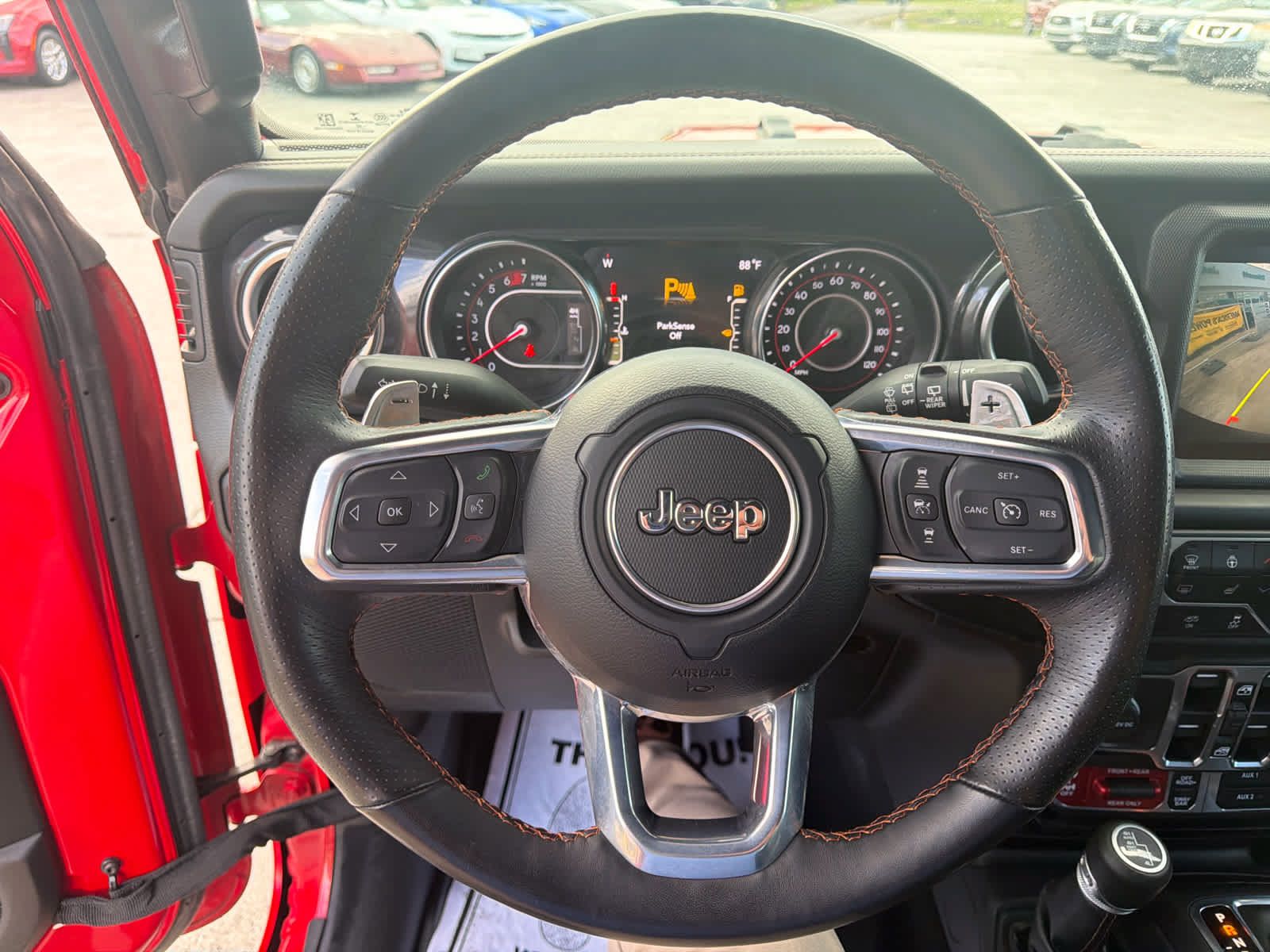 Used 2022 Jeep Wrangler Unlimited Rubicon w/ Xtreme Recon 35" Tire Package AWD/4WD image 16