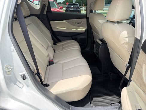 Used 2024 Nissan Murano SL FWD image 30