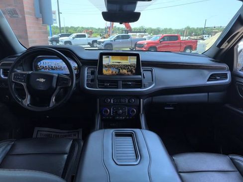 Used 2024 Chevrolet Suburban High Country AWD/4WD image 15