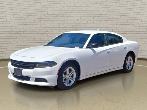 Used 2023 Dodge Charger SXT RWD image 1