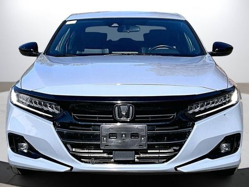 Used 2021 Honda Accord Sport image 3