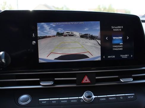 New 2026 Hyundai Elantra Limited FWD image 15