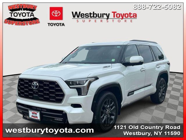 Used 2023 Toyota Sequoia Platinum AWD/4WD image 5