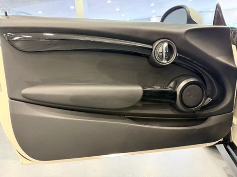 Used 2017 MINI Cooper S FWD image 30