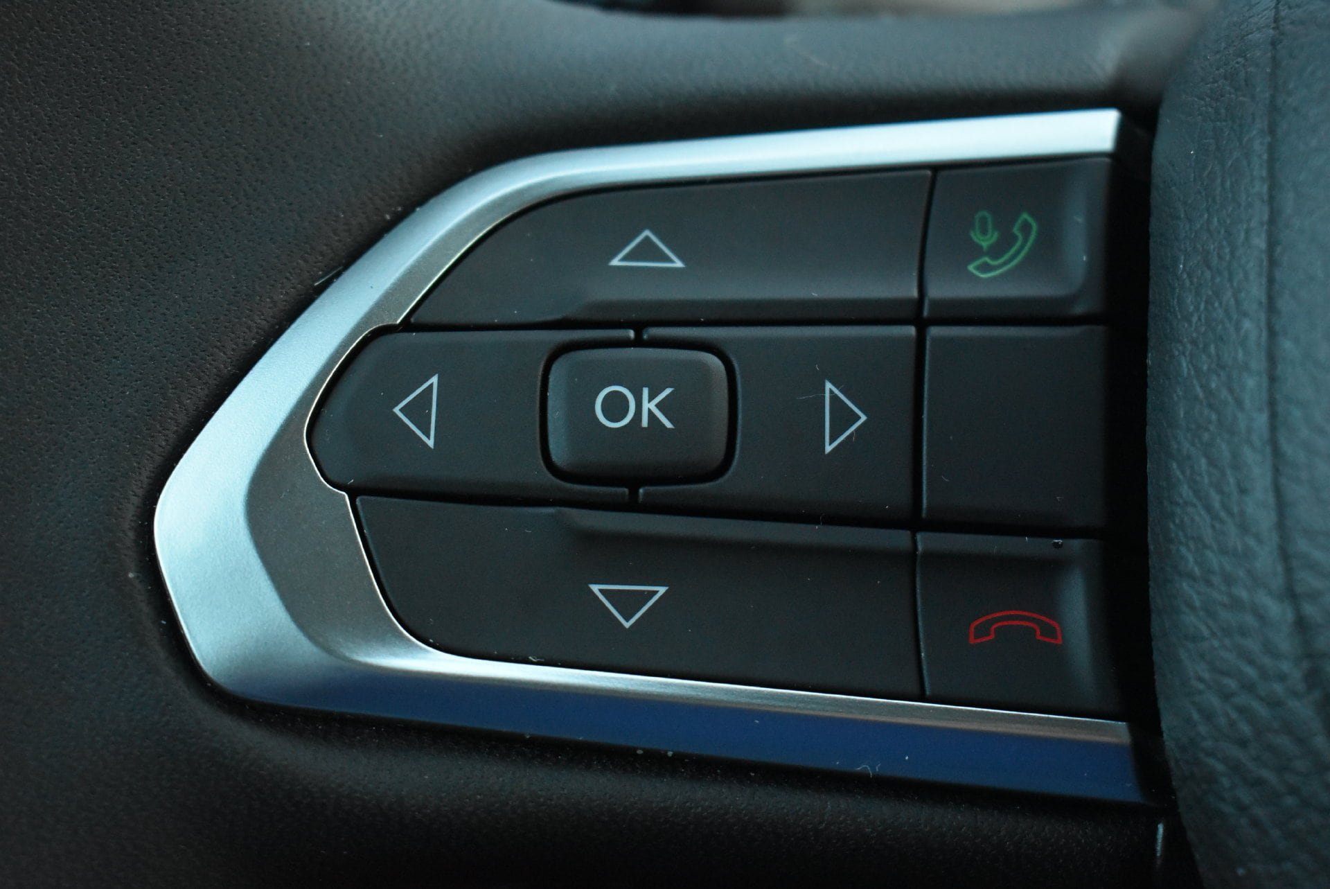 Used 2026 Jeep Compass Latitude AWD/4WD image 18