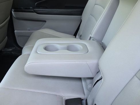 Used 2022 Honda Pilot Special Edition image 10