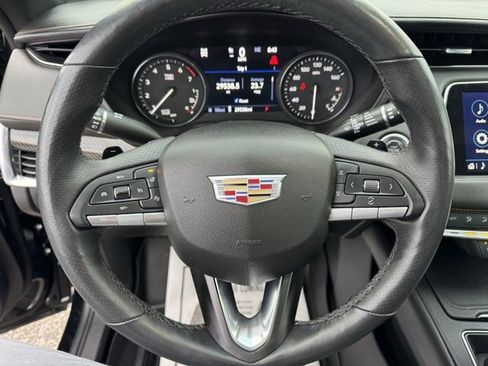 Used 2023 Cadillac XT4 Sport w/ Technology Package image 20