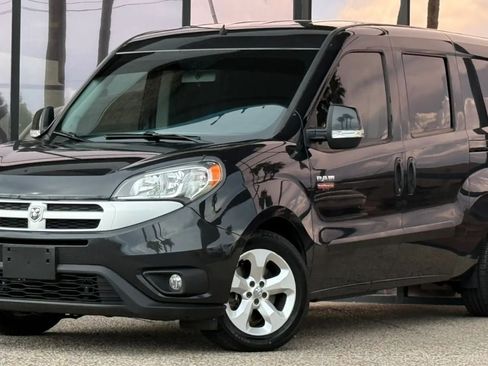 Used 2015 RAM ProMaster City Tradesman SLT w/ Rear Back-up Camera Group FWD image 2