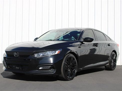 Used 2018 Honda Accord EX image 4