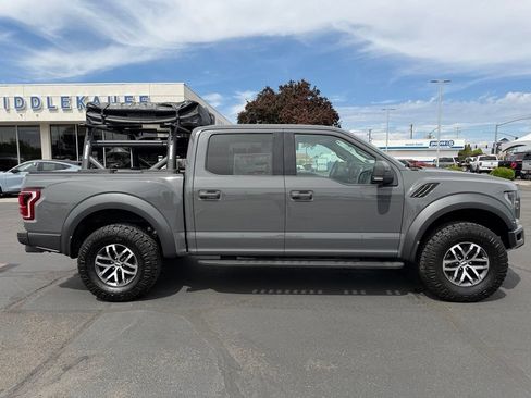 Used 2018 Ford F150 Raptor w/ Equipment Group 802A Luxury AWD/4WD image 2